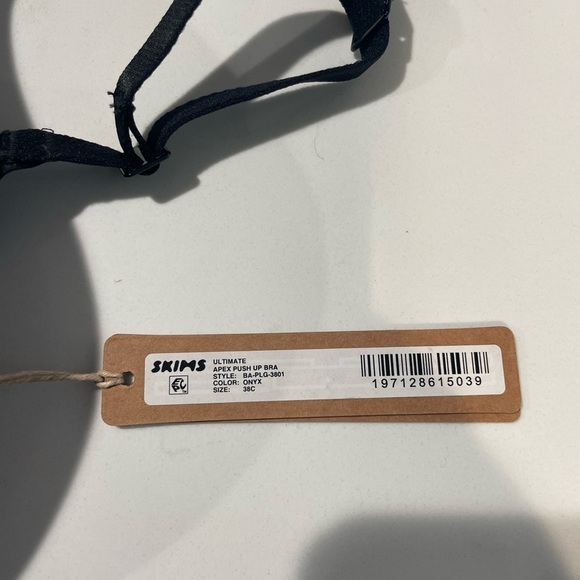 SKIMS Ultimate Apex Push Up Bra      NEW WITH TAGS! - Picture 6 of 12